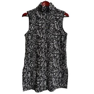 Snoskins Womens Small Black White Abstract Star Mock Neck Zip Tunic Top USA Made